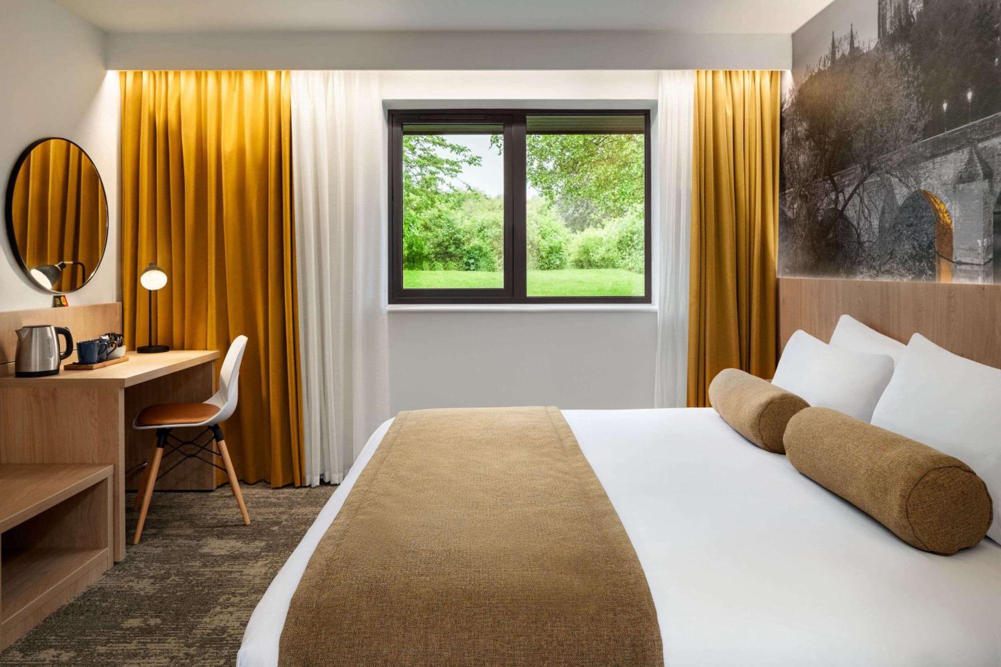 Days Inn Durham Bagian luar foto