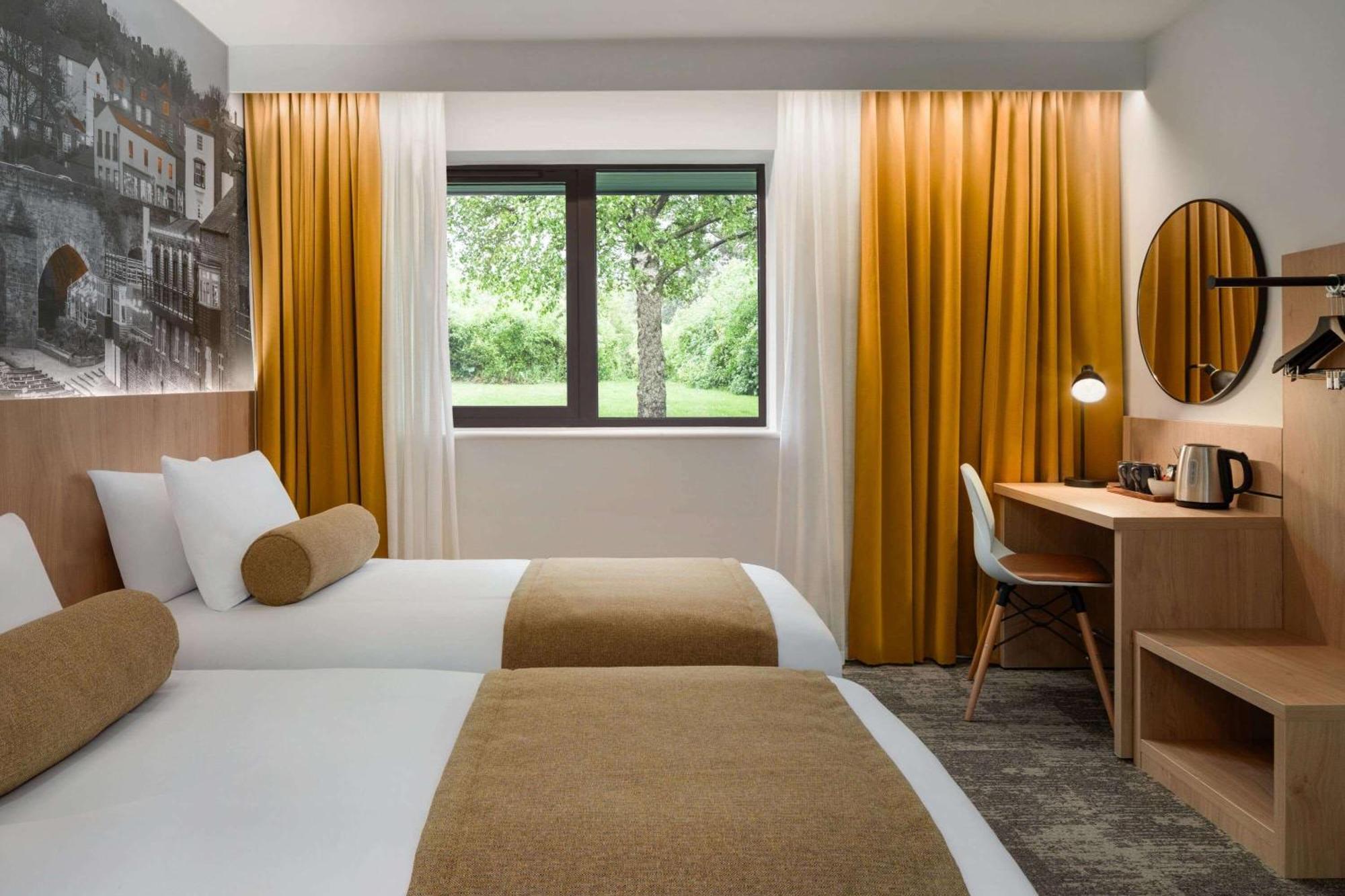 Days Inn Durham Bagian luar foto